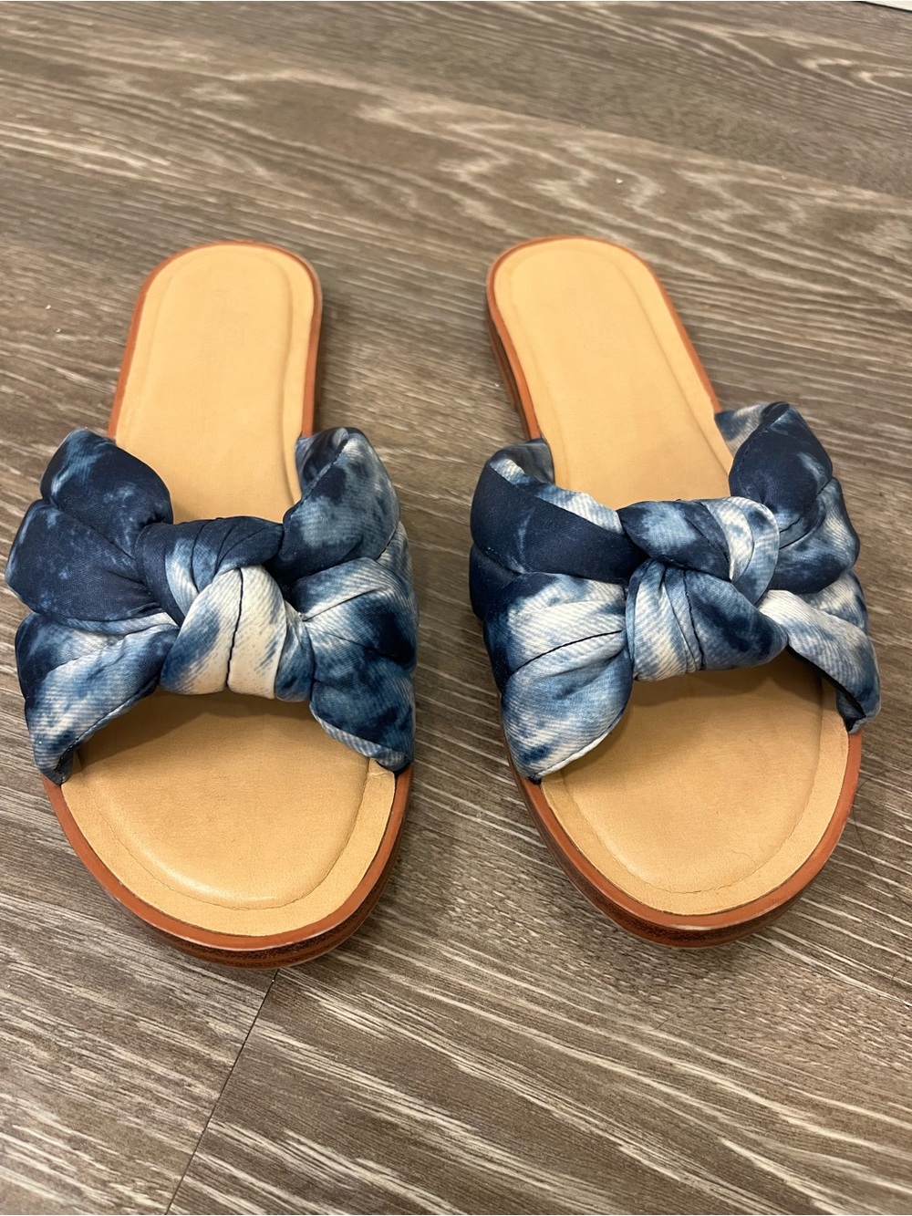 Market & Spruce Blue Tie-Dye Knot Slide Sandals